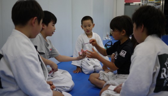 p1000443